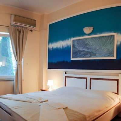 Hotel athena life van