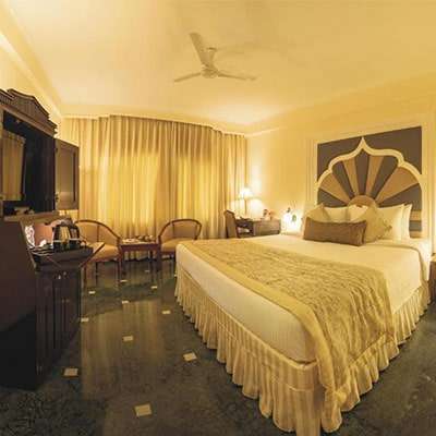/media/hotel/2024/06/04/2036726386clarks_shiraz_agra-min.jpg