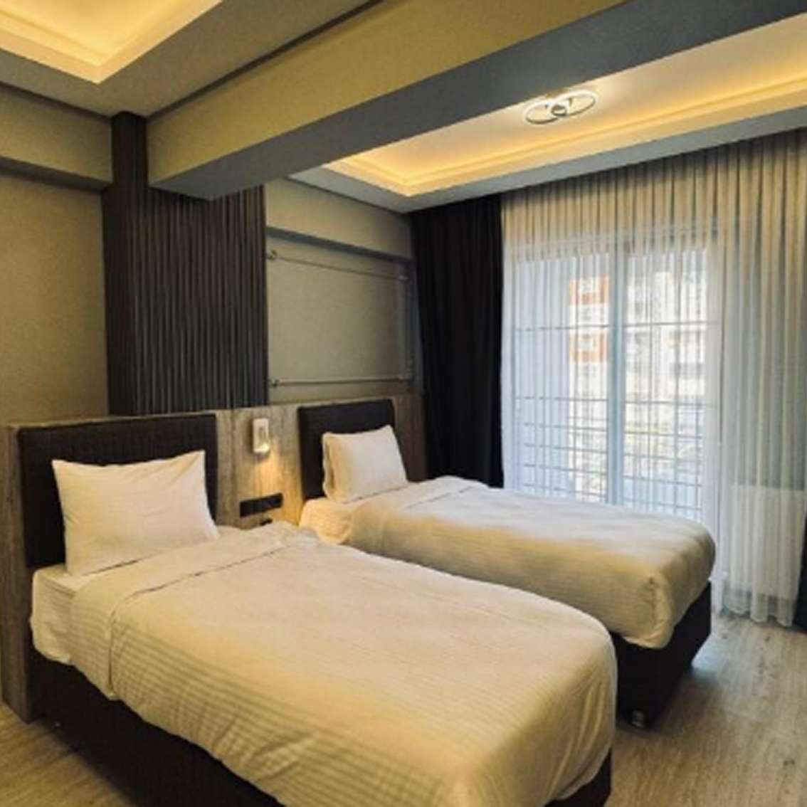 Hotel El Baboos Van