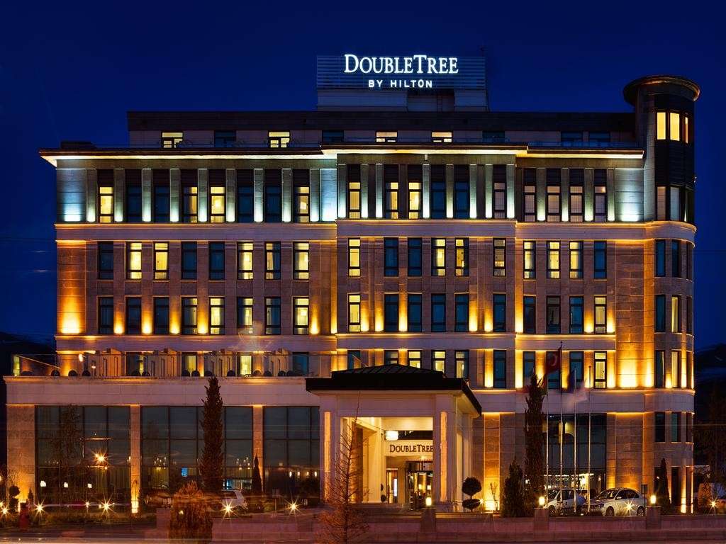 DoubleTree by Hilton Hotel Van