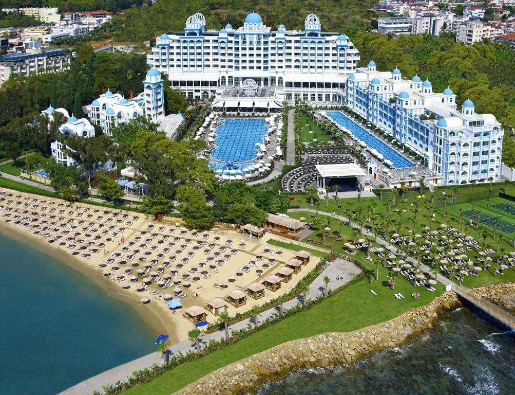 Rubi Platinum Spa Resort And Suite