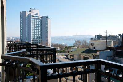 Riva Hotel