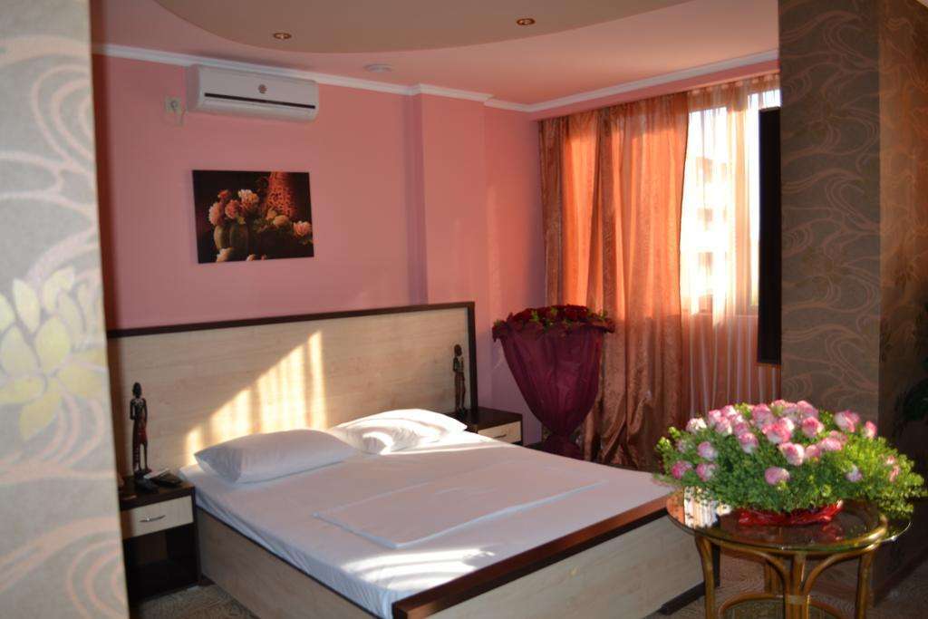 BAXOS YEREVAN