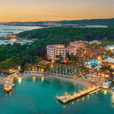 Utopia Resort & Residence Hotel