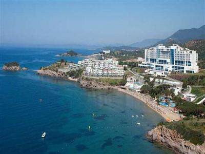 Aria Claros Beach & Spa Resort