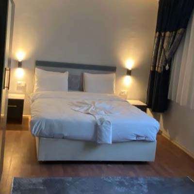 ROOS LIFE HOTEL