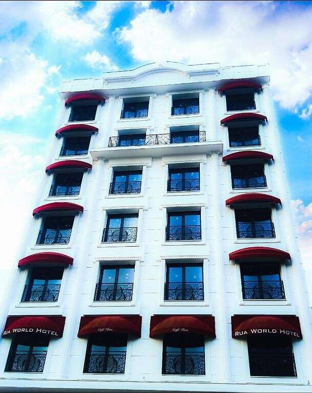 Rua World Hotel