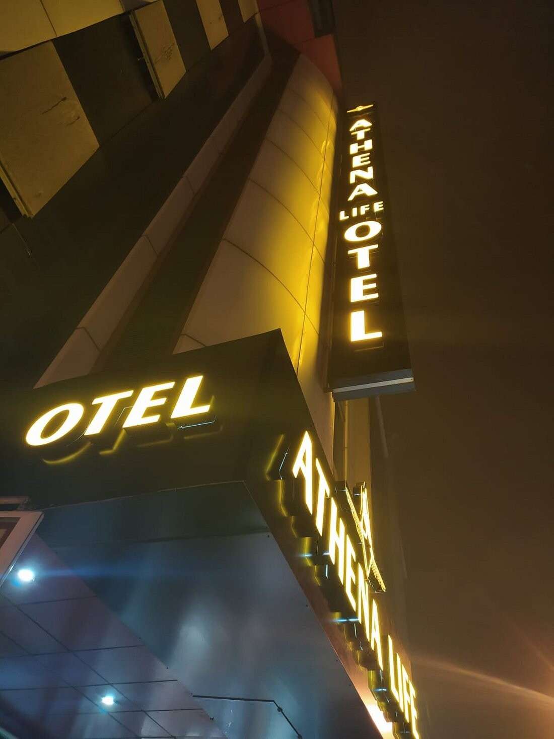 Athena Life Otel