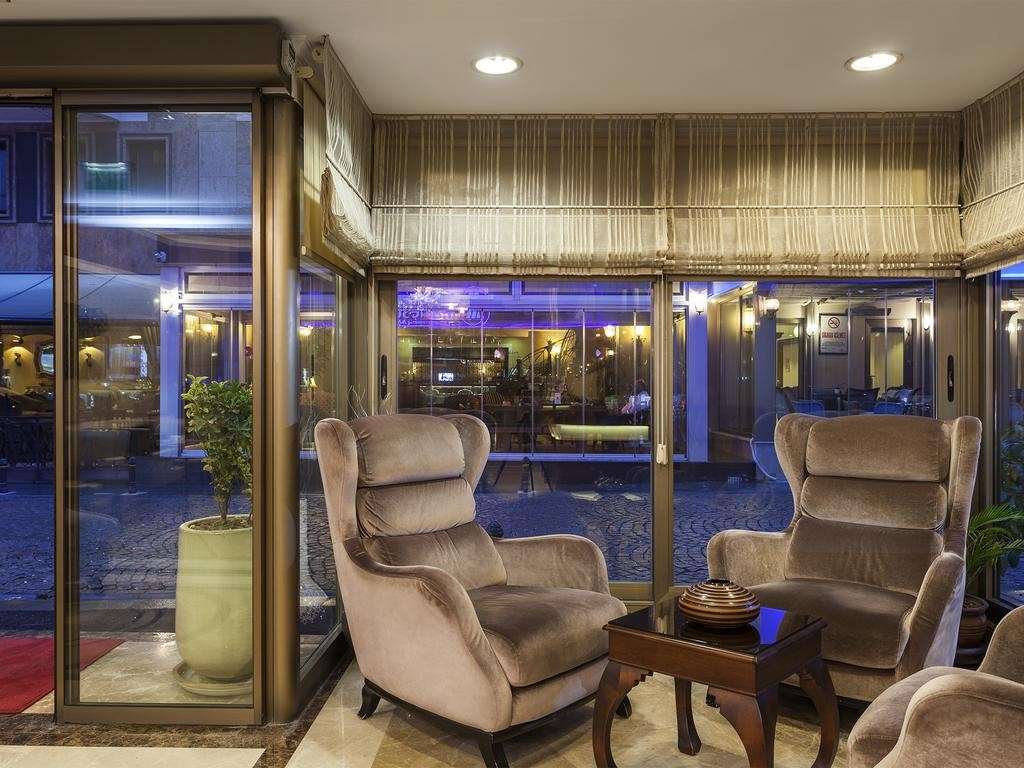 crestium prime square hotel