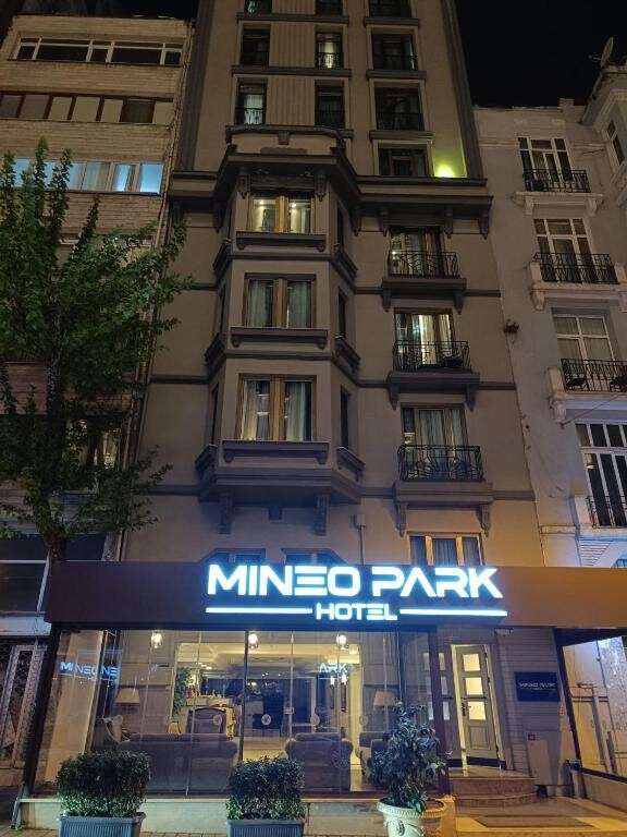 Mineo Park Hotel