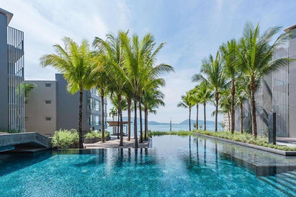 HOTEL OCEAN FRONT BEACH RESORT